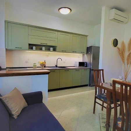 Cozy Apartment Mandula Vrsar Kültér fotó