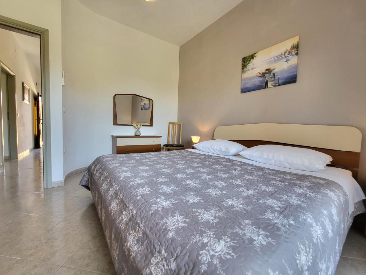 Cozy Apartment Mandula Vrsar Kültér fotó