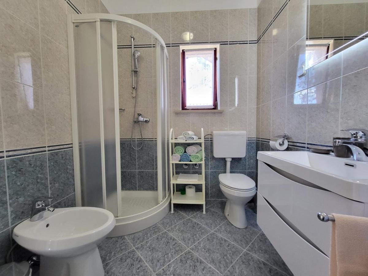 Cozy Apartment Mandula Vrsar Kültér fotó